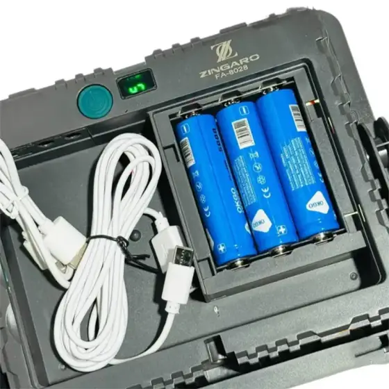 چراغ پروژکتور شارژی خورشیدی زینگارو مدل FA-8028