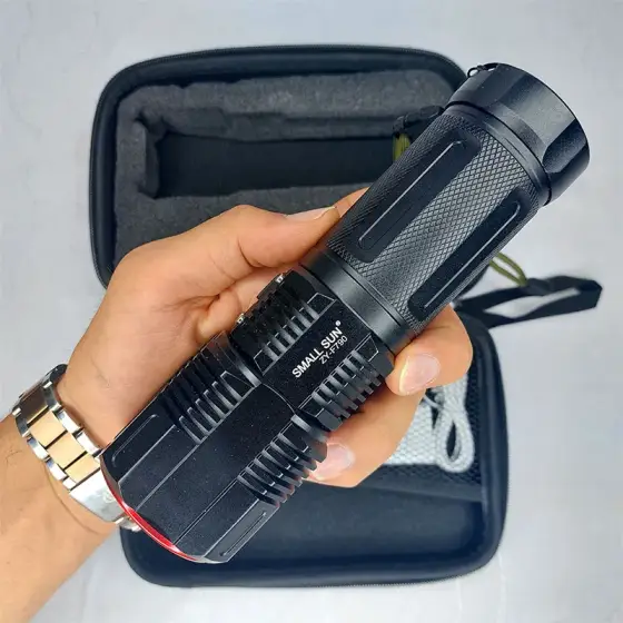 چراغ قوه اسمال سان مدل ZY-F790